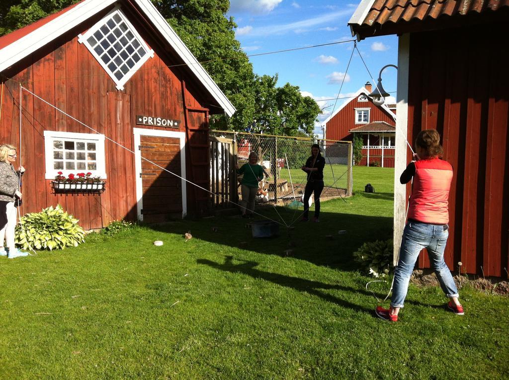 Aeventyrsgardens Vandrarhem, Kinnekulle Farm stay Kallby